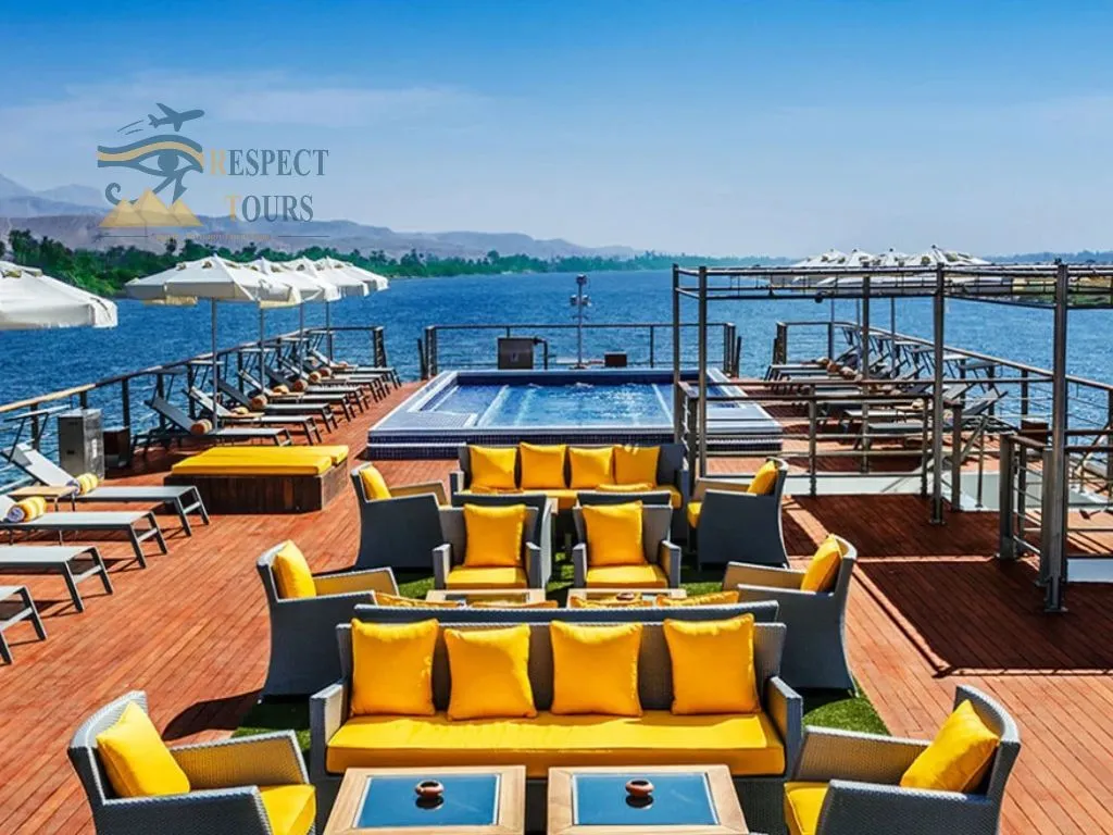 Nile Cruise in November: Weather, What to Pack & Booking Tips 4 November Nile Cruise